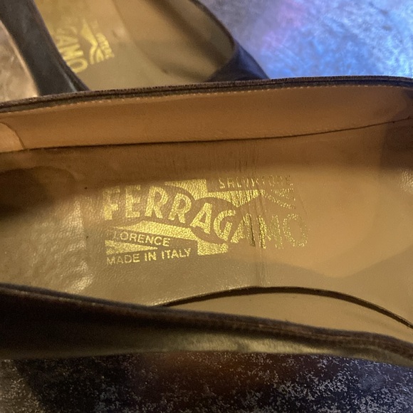 Salvatore Ferragamo Heels with embroidered horsebit, made in Italy - Picture 4 of 13